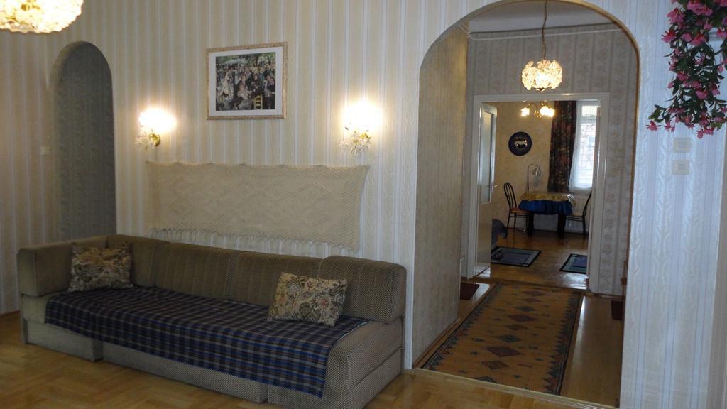 Garibaldi 5 Apartments & Rooms Budapest Habitación foto