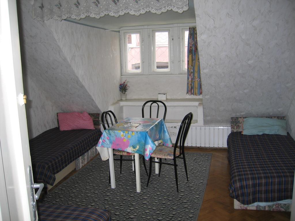 Garibaldi 5 Apartments & Rooms Budapest Habitación foto