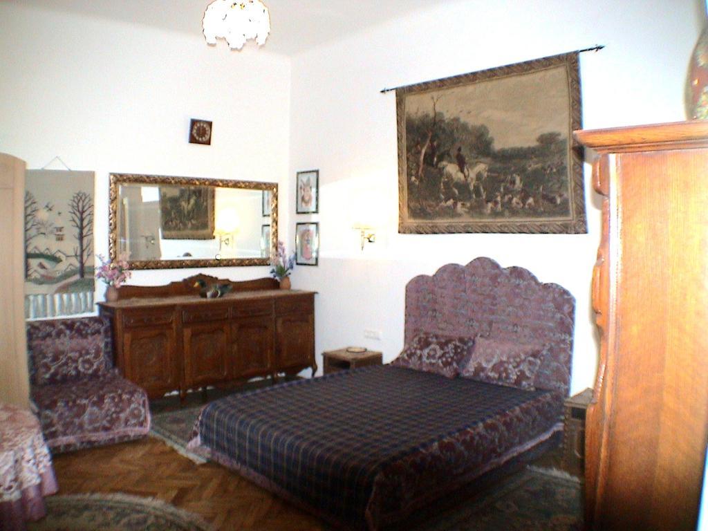 Garibaldi 5 Apartments & Rooms Budapest Habitación foto
