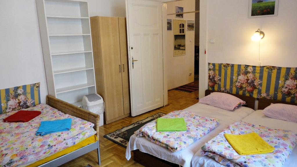 Garibaldi 5 Apartments & Rooms Budapest Exterior foto