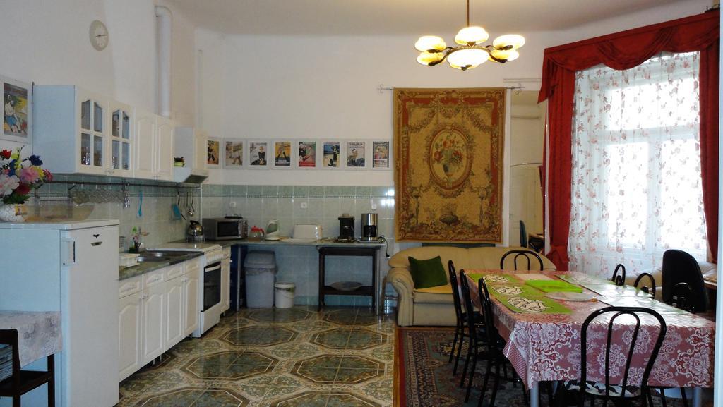 Garibaldi 5 Apartments & Rooms Budapest Exterior foto
