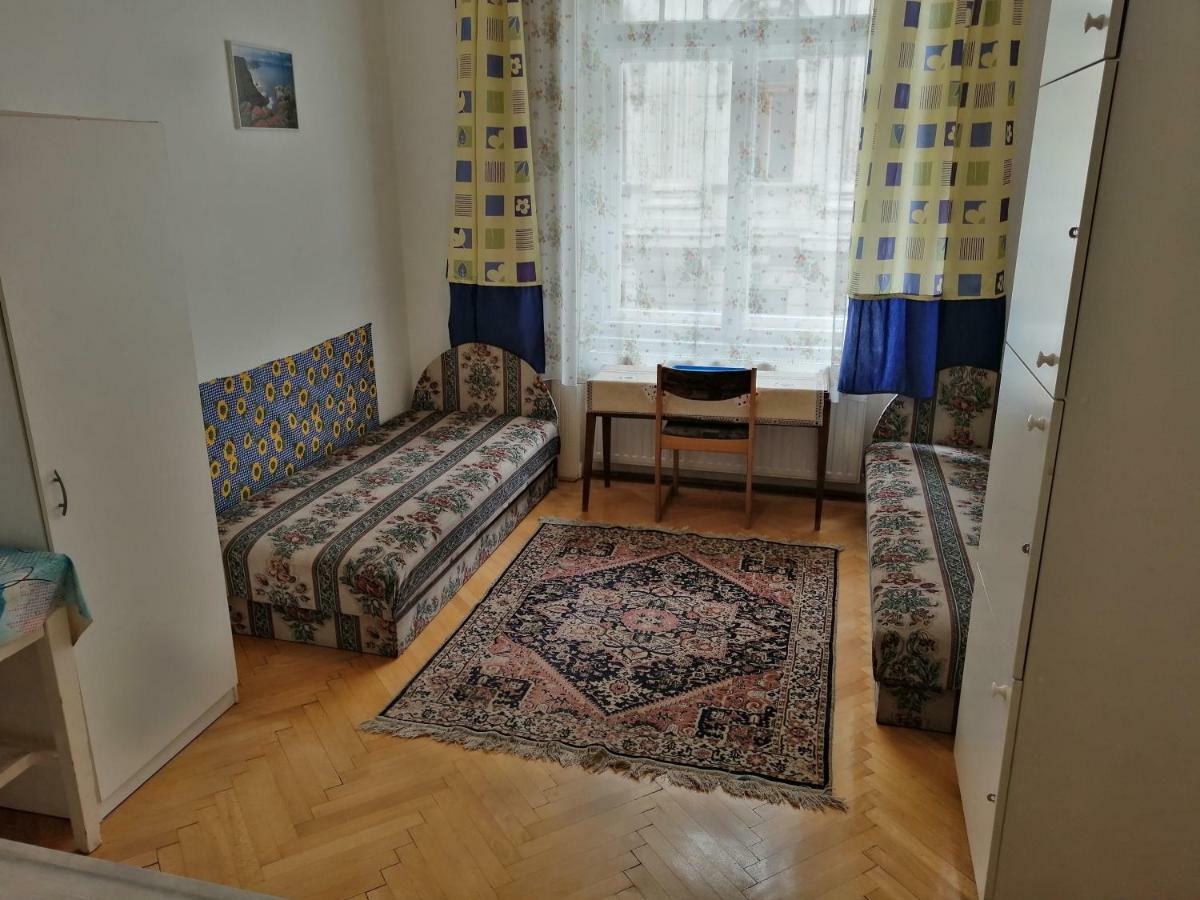 Garibaldi 5 Apartments & Rooms Budapest Exterior foto