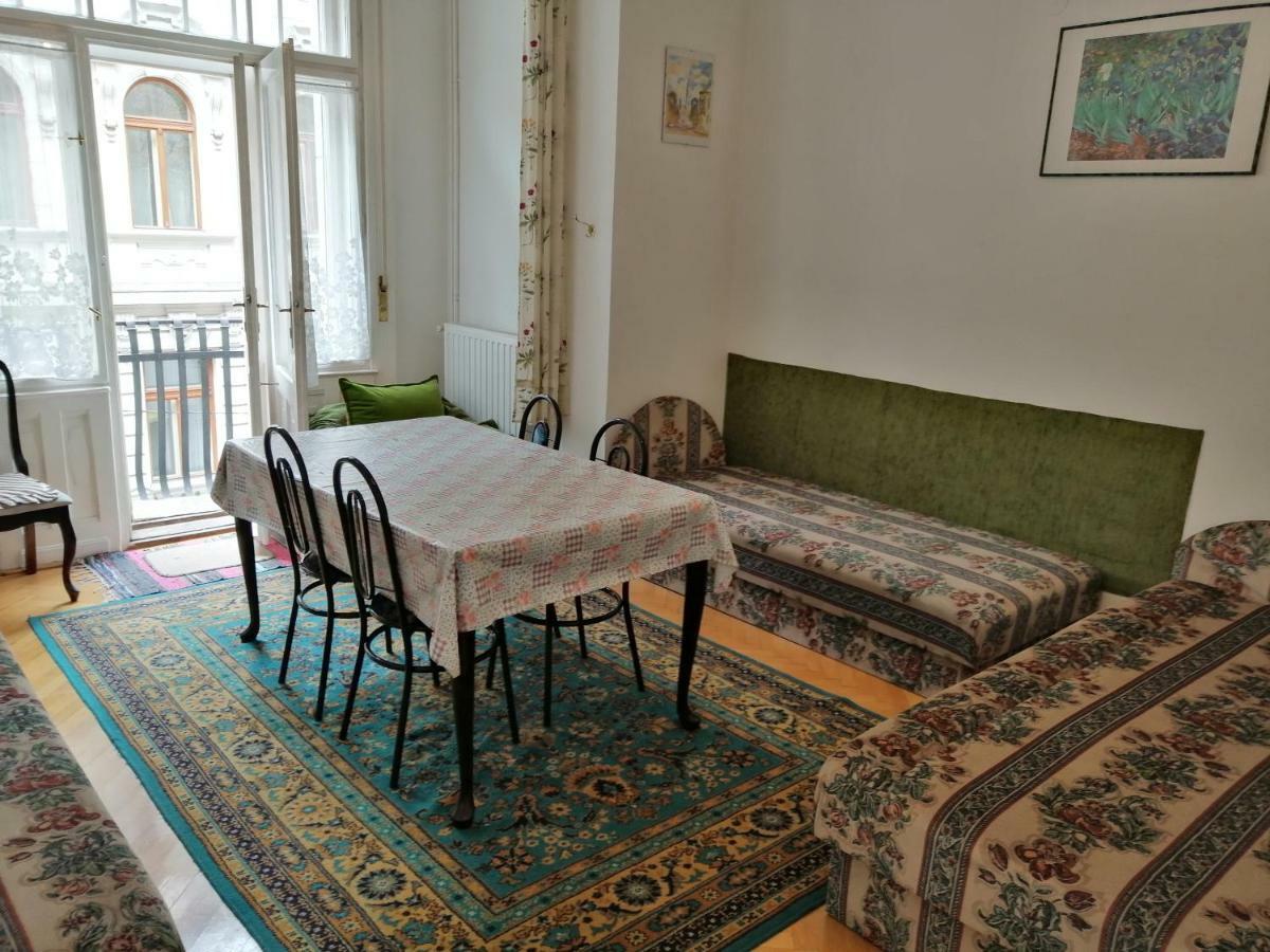 Garibaldi 5 Apartments & Rooms Budapest Exterior foto
